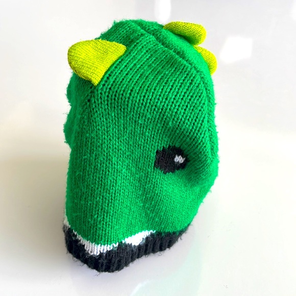 Dinosaur Beanie 🦖 Fun for anyone! - Picture 5 of 7